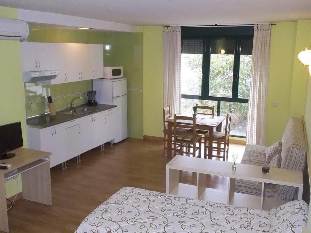 Barajas Apartament *