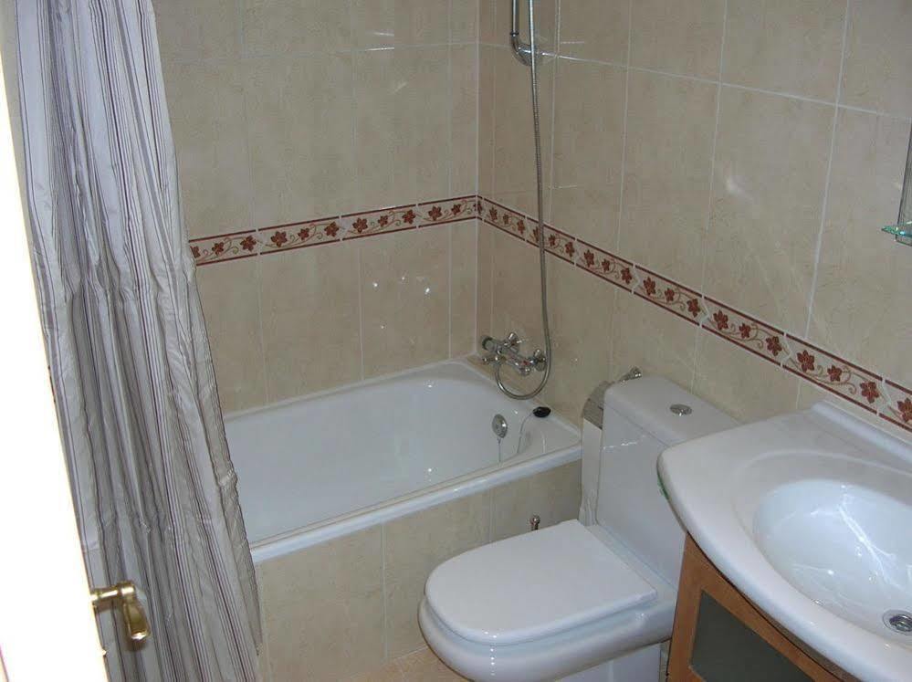 Apartament Barajas *